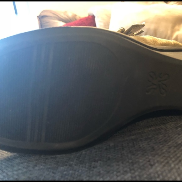 Vera Wang wedge boots - Picture 3 of 3